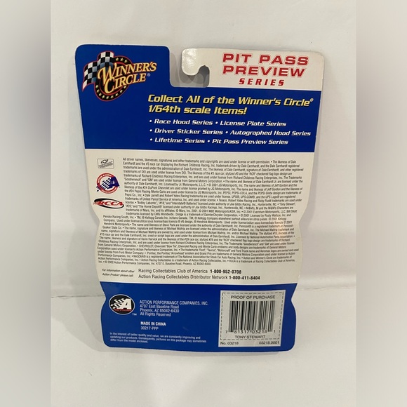 2002 NASCAR Winners Circle 03218 Tony Stewart #20 Pit Pass Preview 1:64 - Picture 2 of 4